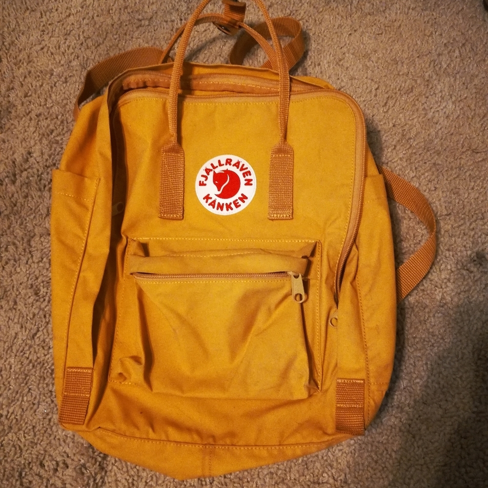 Fjallraven kanken backpack